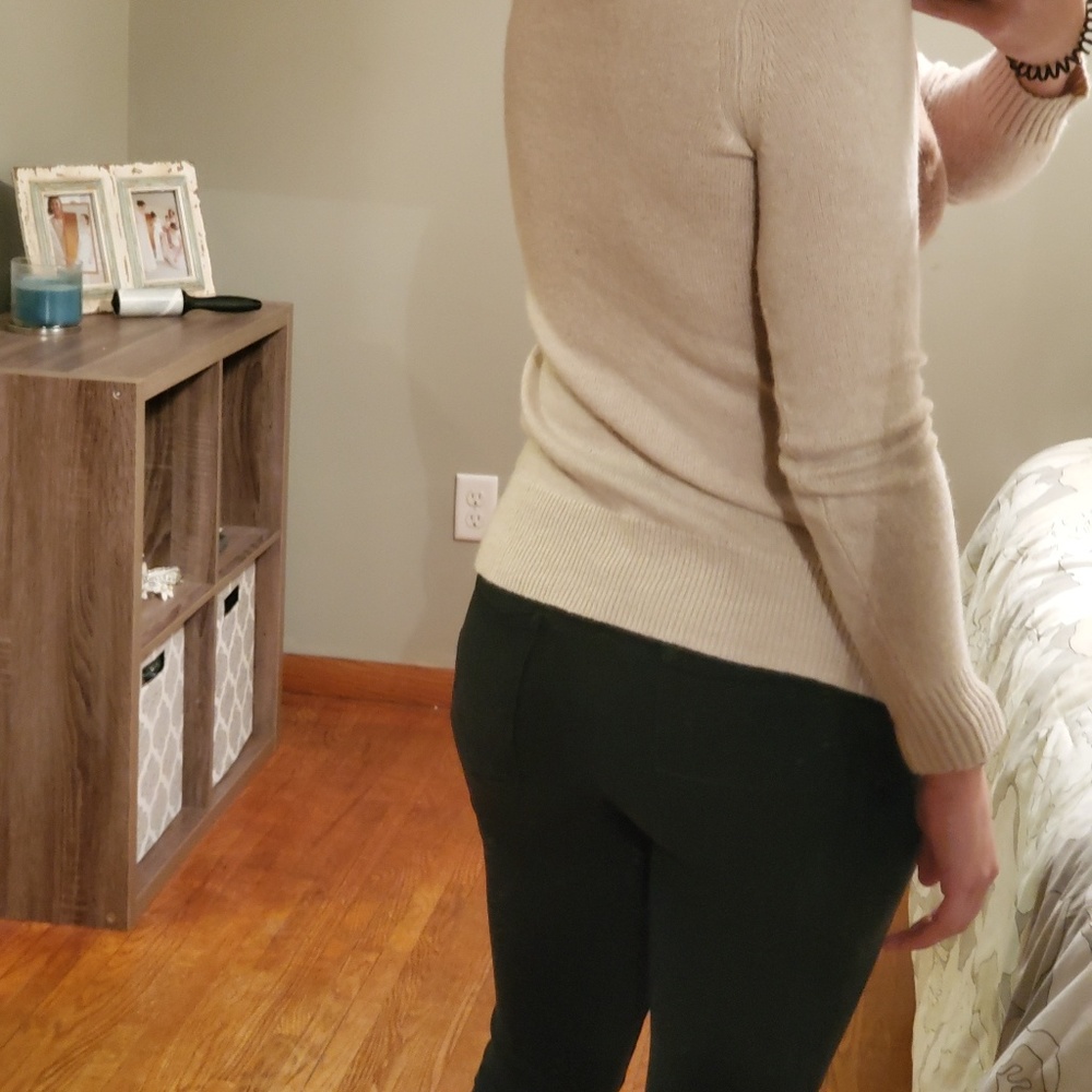 Color block sweater - Picture 3 of 5